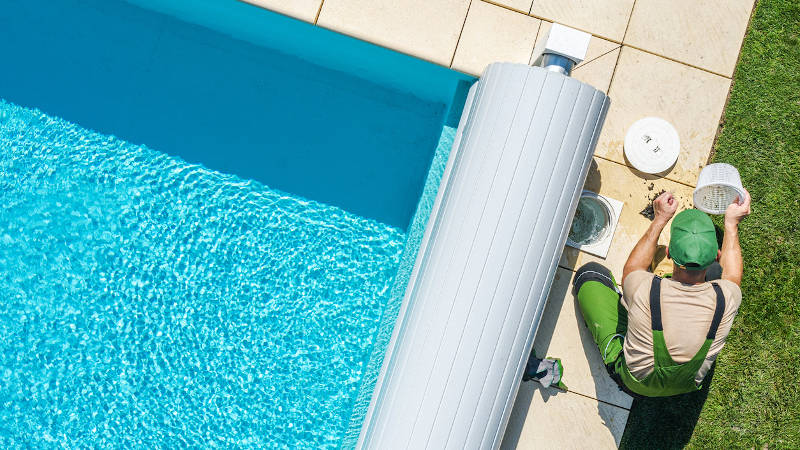 4 Cool Benefits of Hiring Pool Services