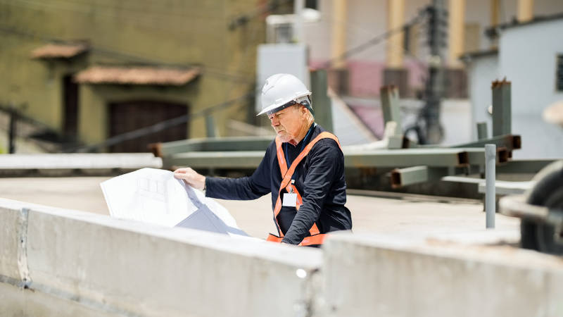 The Top Questions to Ask a Commercial Roofing Contractor